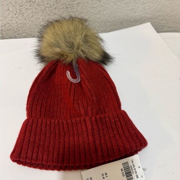 Abercrombie Red  HAT POMPOM Knit Hat w PomPom - Picture 9 of 9